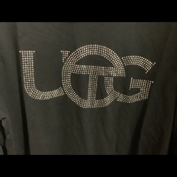 Ugg+Telfar collab turtle neck Worth over 150$ - Picture 3 of 6